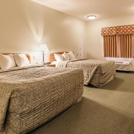 Supertel Inn And Conference Center Creston Экстерьер фото