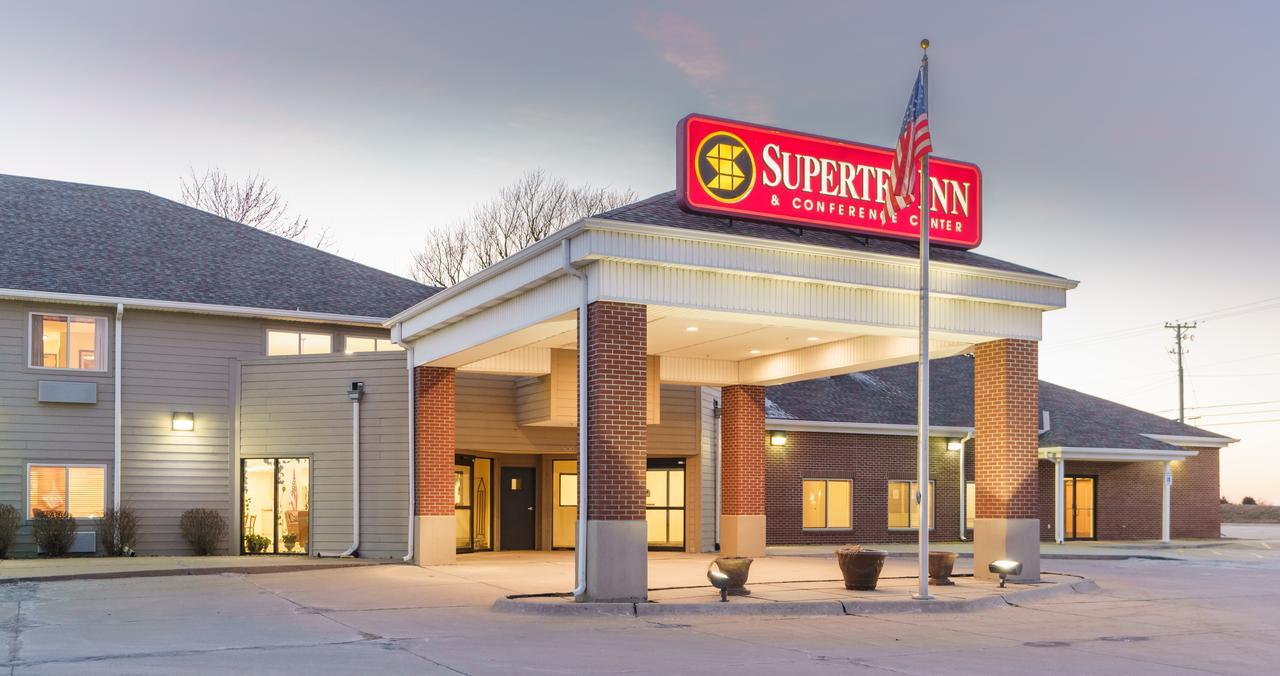 Supertel Inn And Conference Center Creston Экстерьер фото