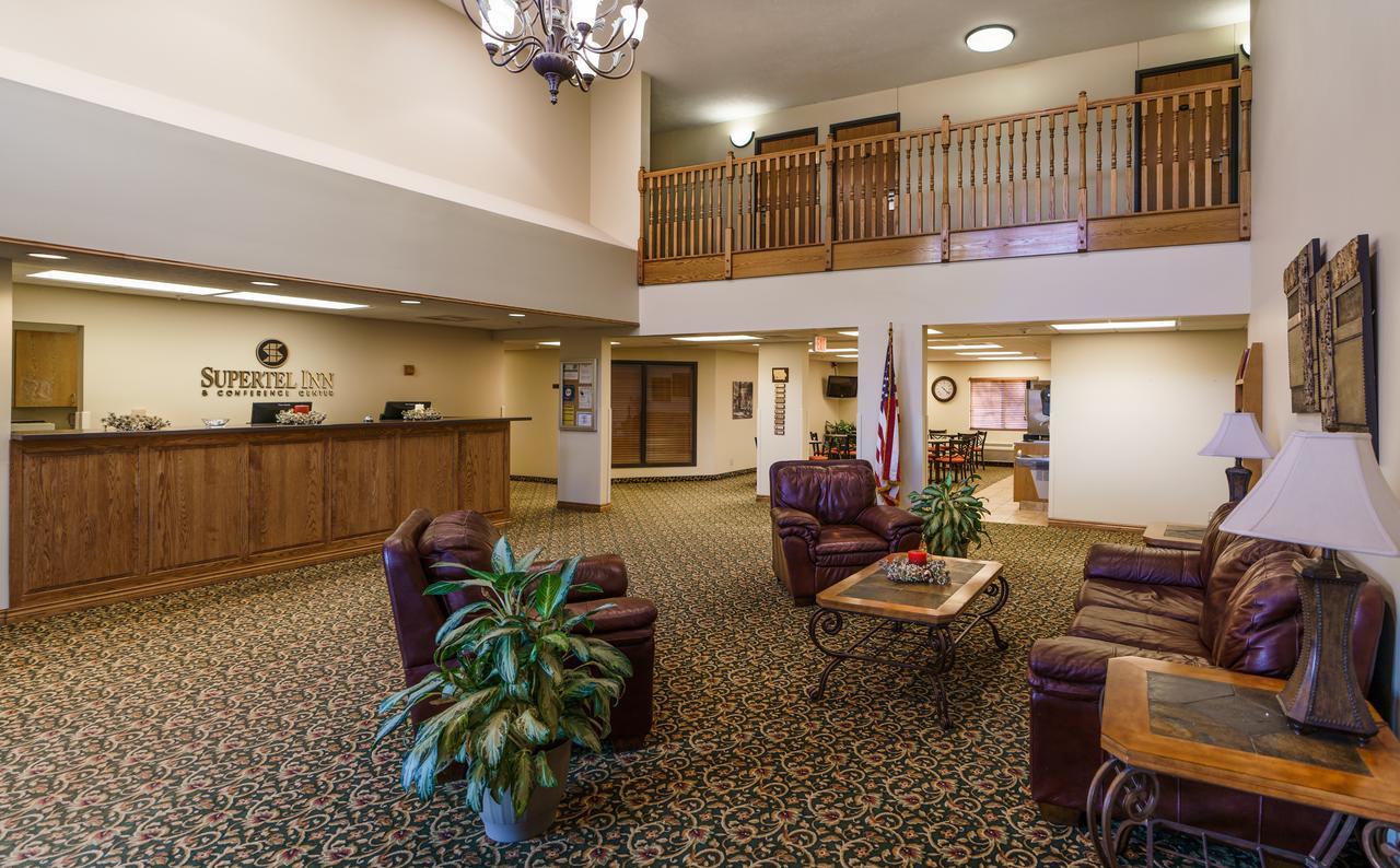 Supertel Inn And Conference Center Creston Экстерьер фото