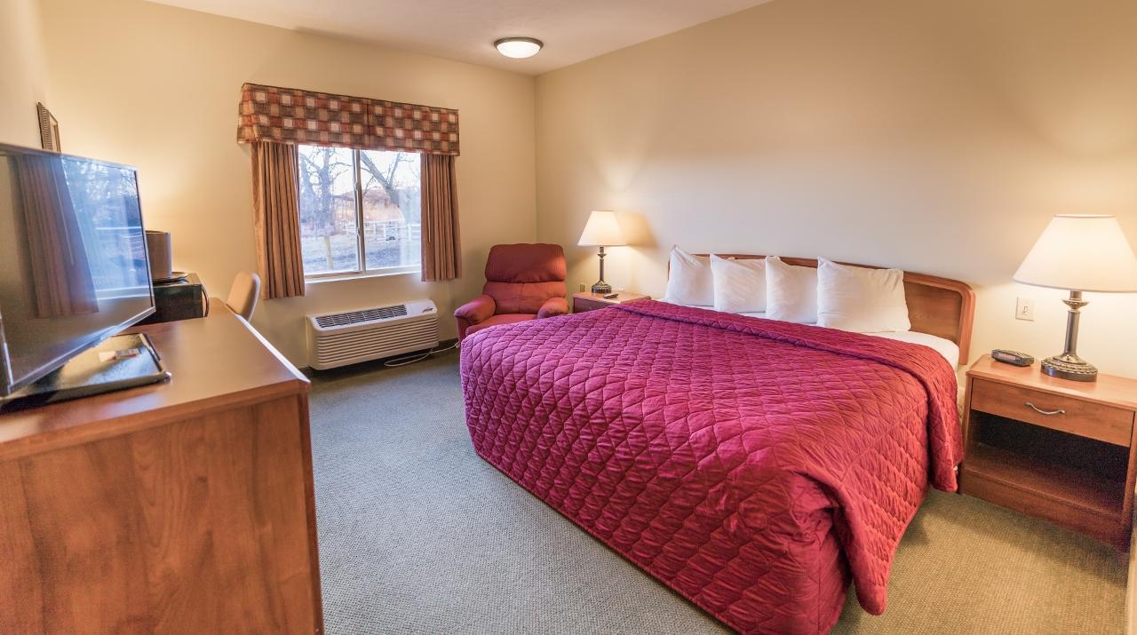 Supertel Inn And Conference Center Creston Экстерьер фото